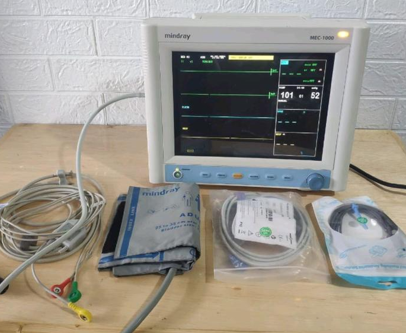 PATIENT MONITOR MINDRAY MEC 1000